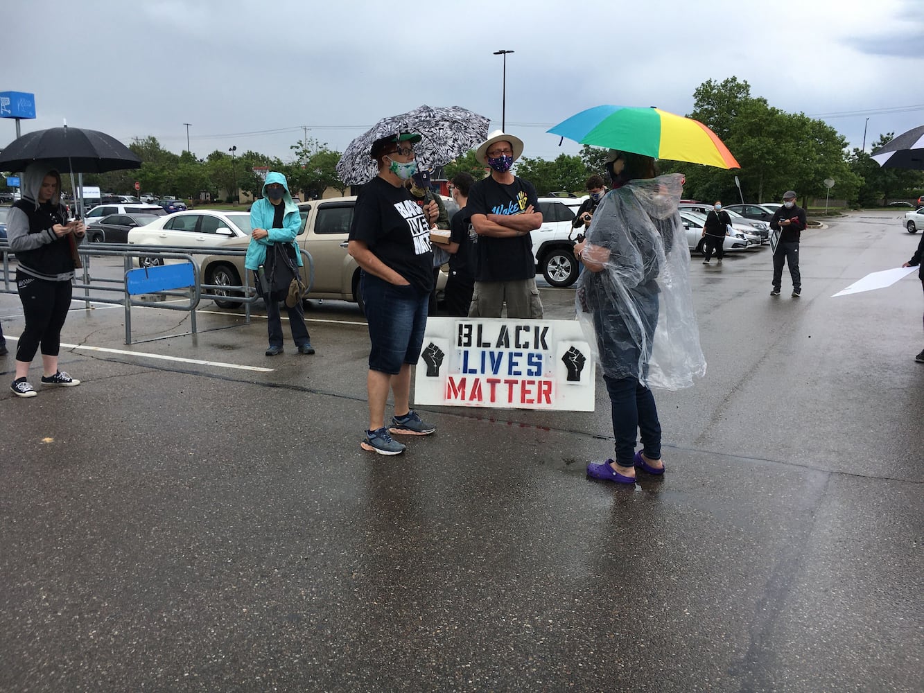 LIVE COVERAGE: Demonstrators gather at Beavercreek Walmart to call for justice