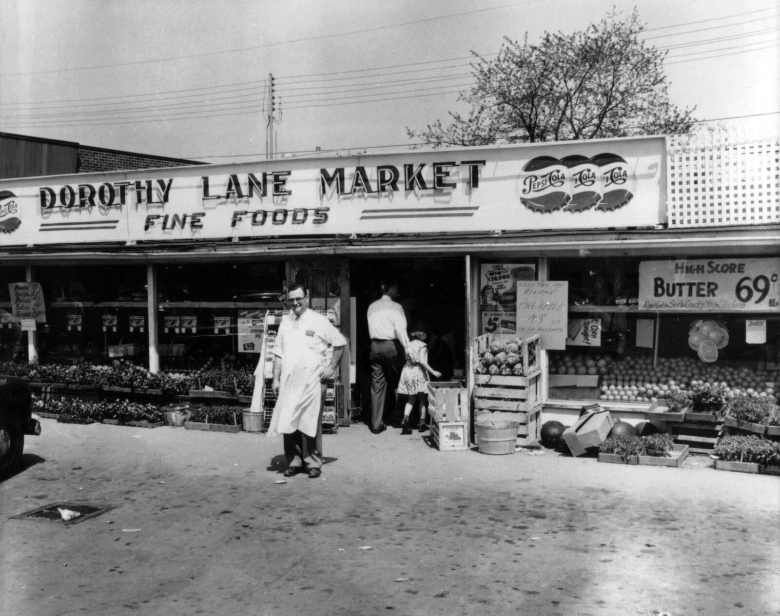 Dorothy Lane Market, 1940's