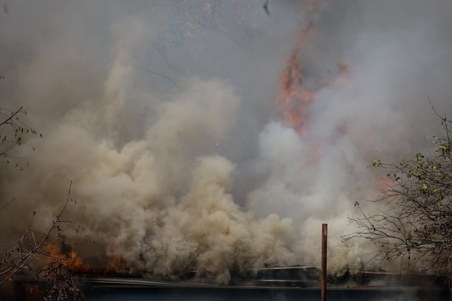 Dayton crews fight fire at abandoned house