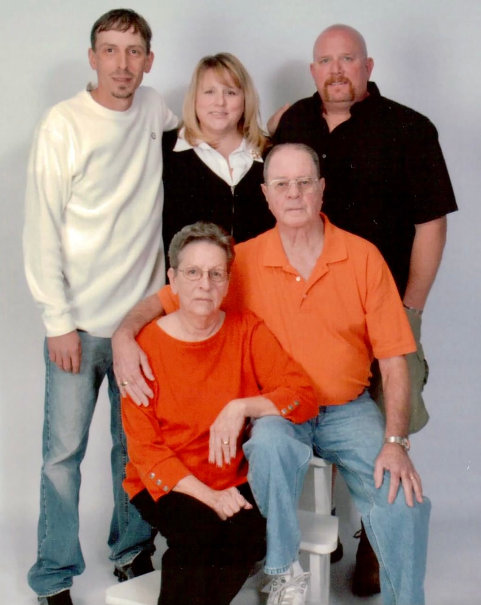 Morrow's family in 2010 (both parents have now passed) 
Front Bettie (mom) L and (dad) Bob Mitchell
Back row: L-R Bo, Morrow and Charlie