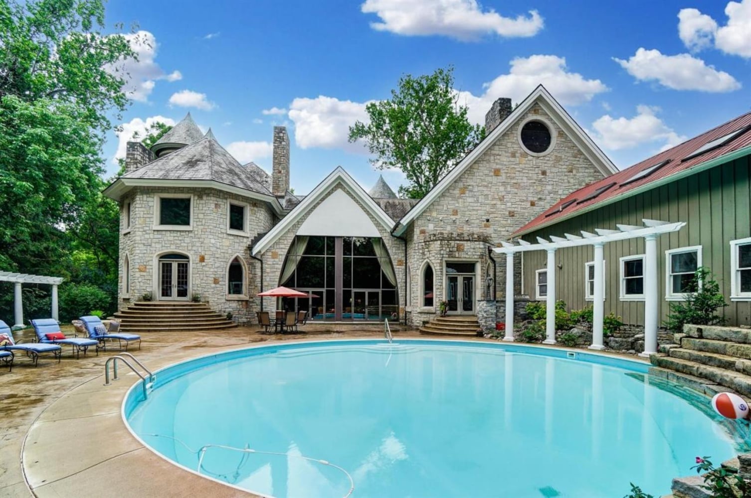 PHOTOS: Amazing luxury home listed for $1.99M near Centerville