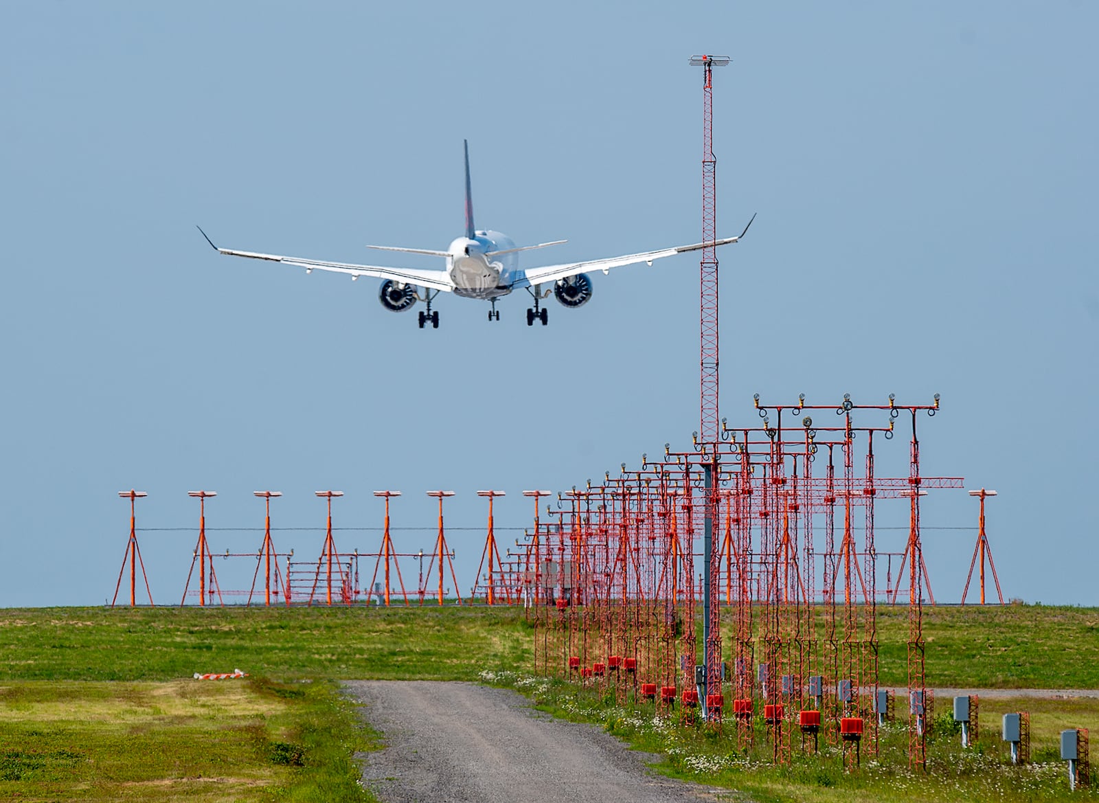 An airliner arrives at Halifax Stanfield International Airport in Enfield, N.S. on Monday, June 28, 2021. (Andrew Vaughan/The Canadian Press via AP)