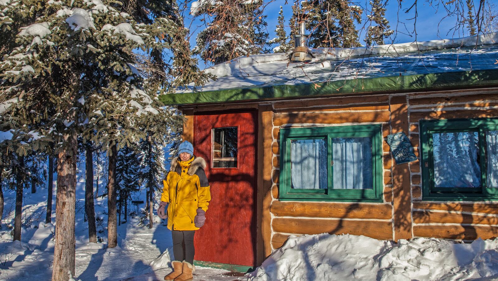 Guests in Raven&apos;s Roost cabin, which sleeps four, feel like pioneers, but warmer and more comfortable. (Steve Haggerty/ColorWorld/TNS)