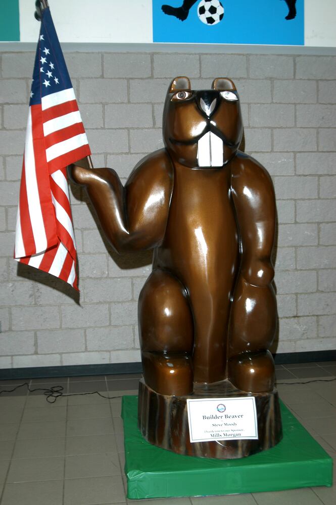 Beavercreek Beaver statues