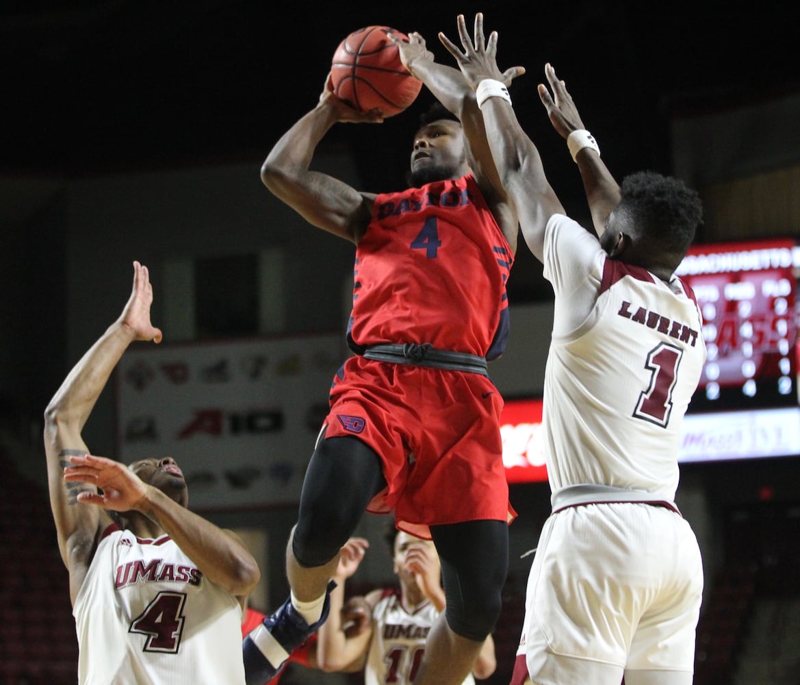 Twenty photos: Dayton Flyers vs. UMass