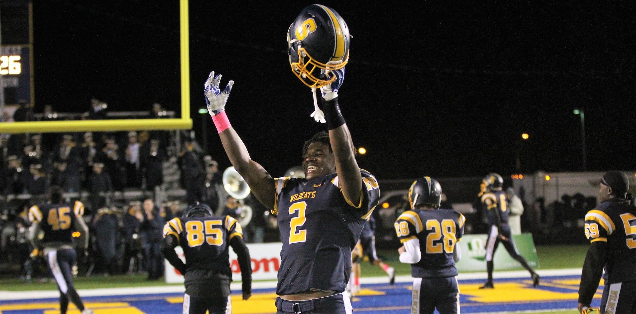 Photos: Springfield clinches playoff berth, GWOC title by beating Wayne