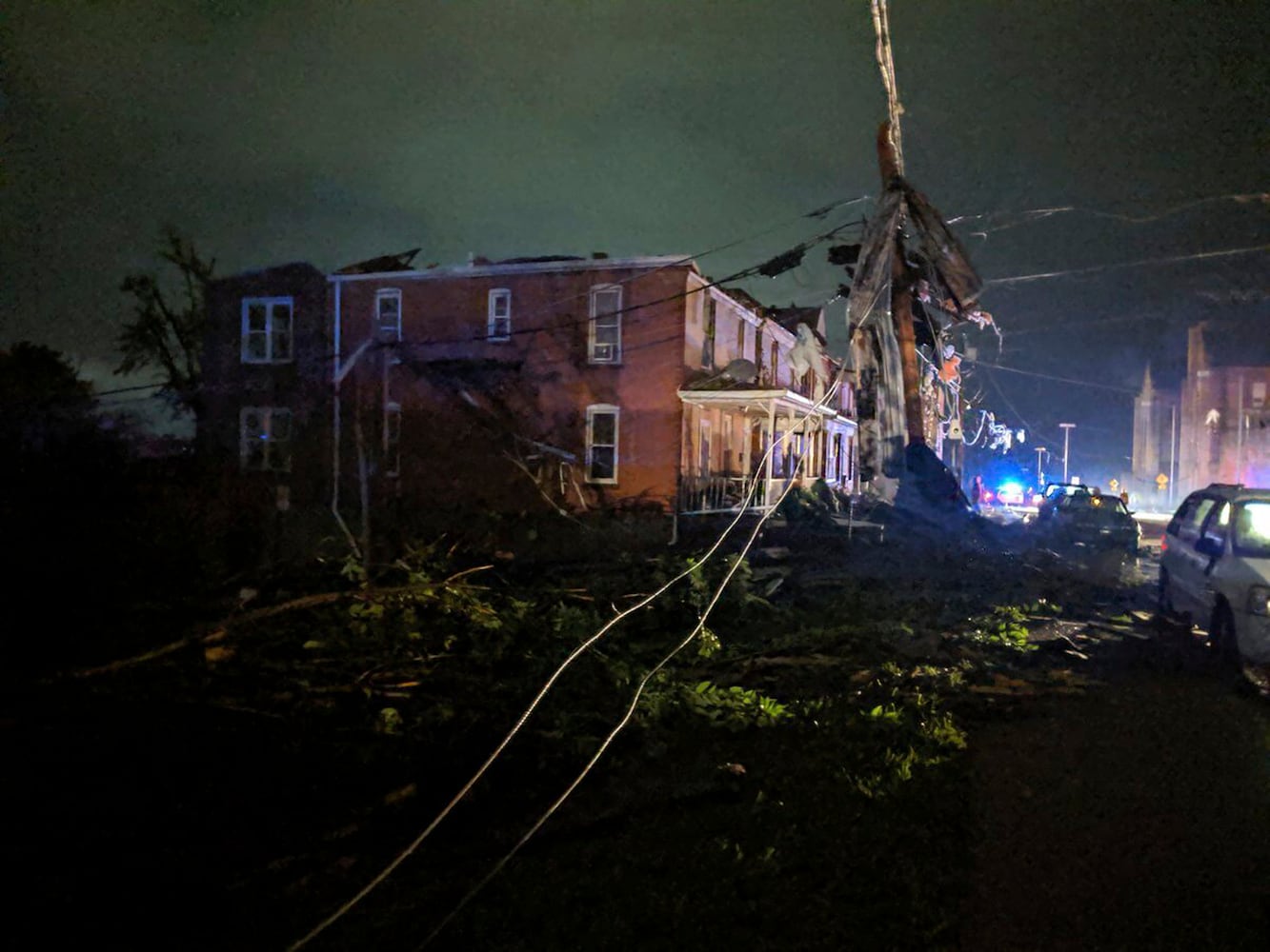 Photos: Deadly tornadoes sweep through Missouri