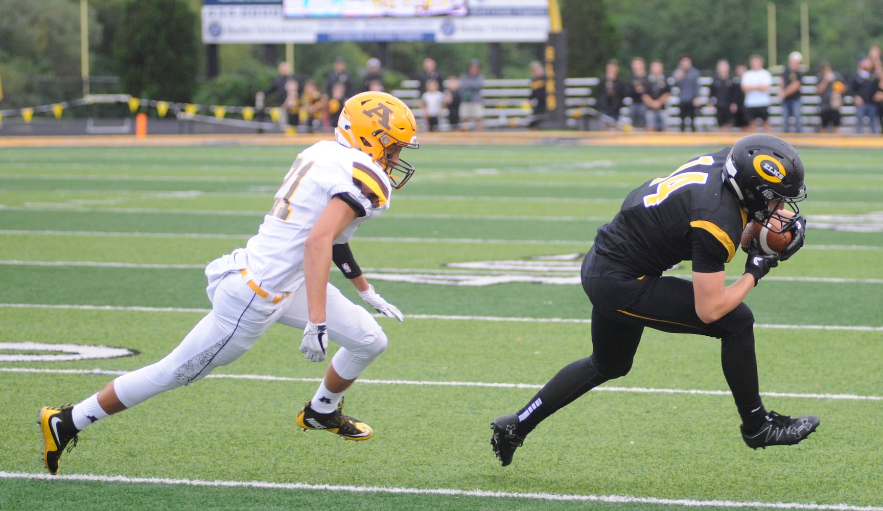 PHOTOS: Alter at Centerville, Week 3 football