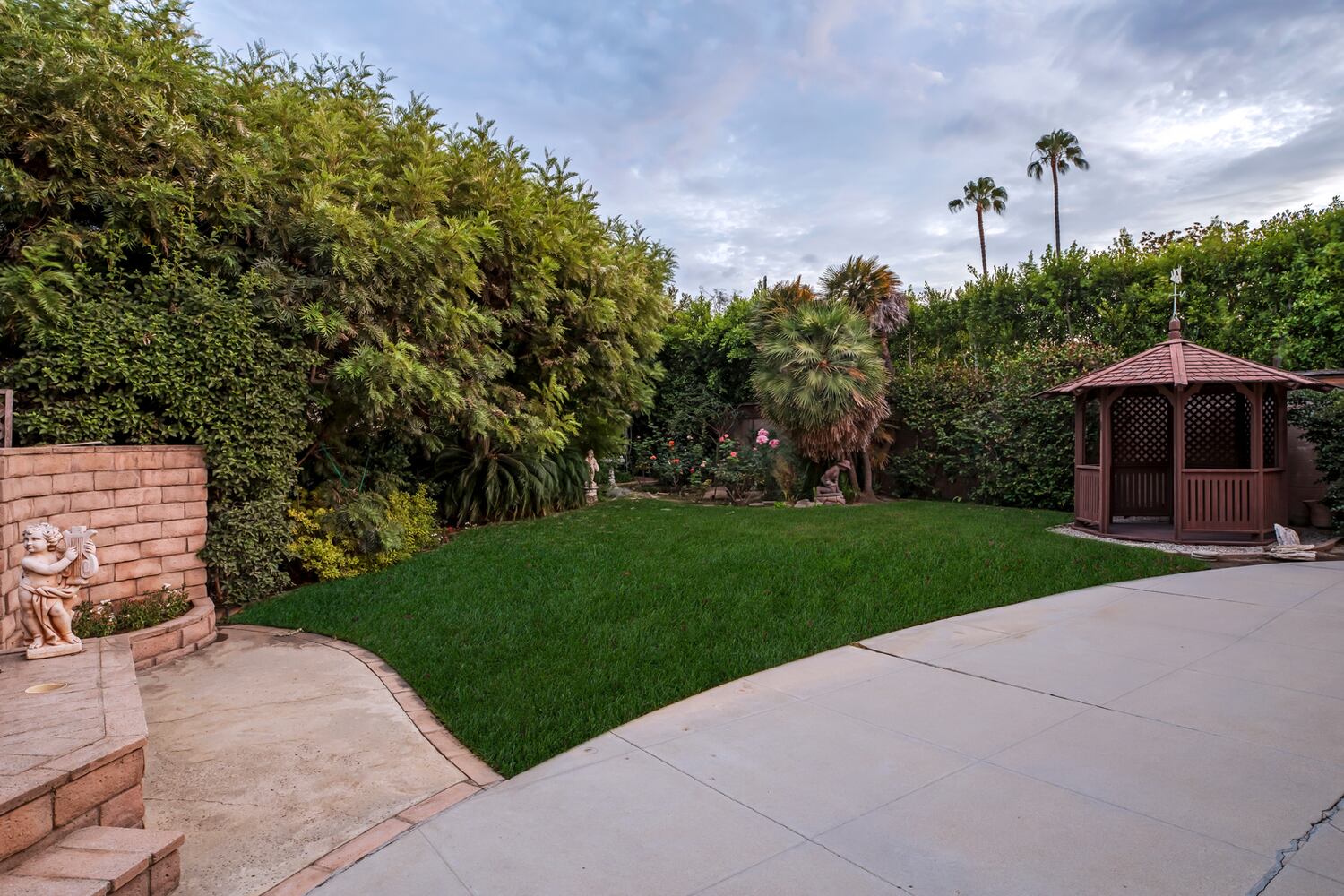 Photos: Take a look inside the ′Brady Bunch′ House