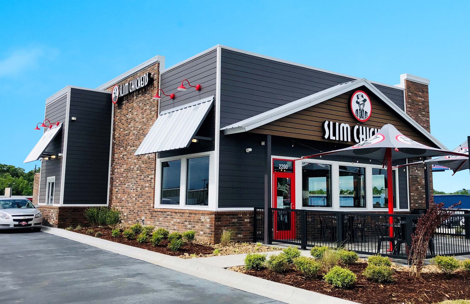 Slim Chickens, a southern acclaimed fast casual chicken franchise, has just signed a 25-unit deal to bring restaurants to Cincinnati, Columbus and Dayton (CONTRIBUTED PHOTO).