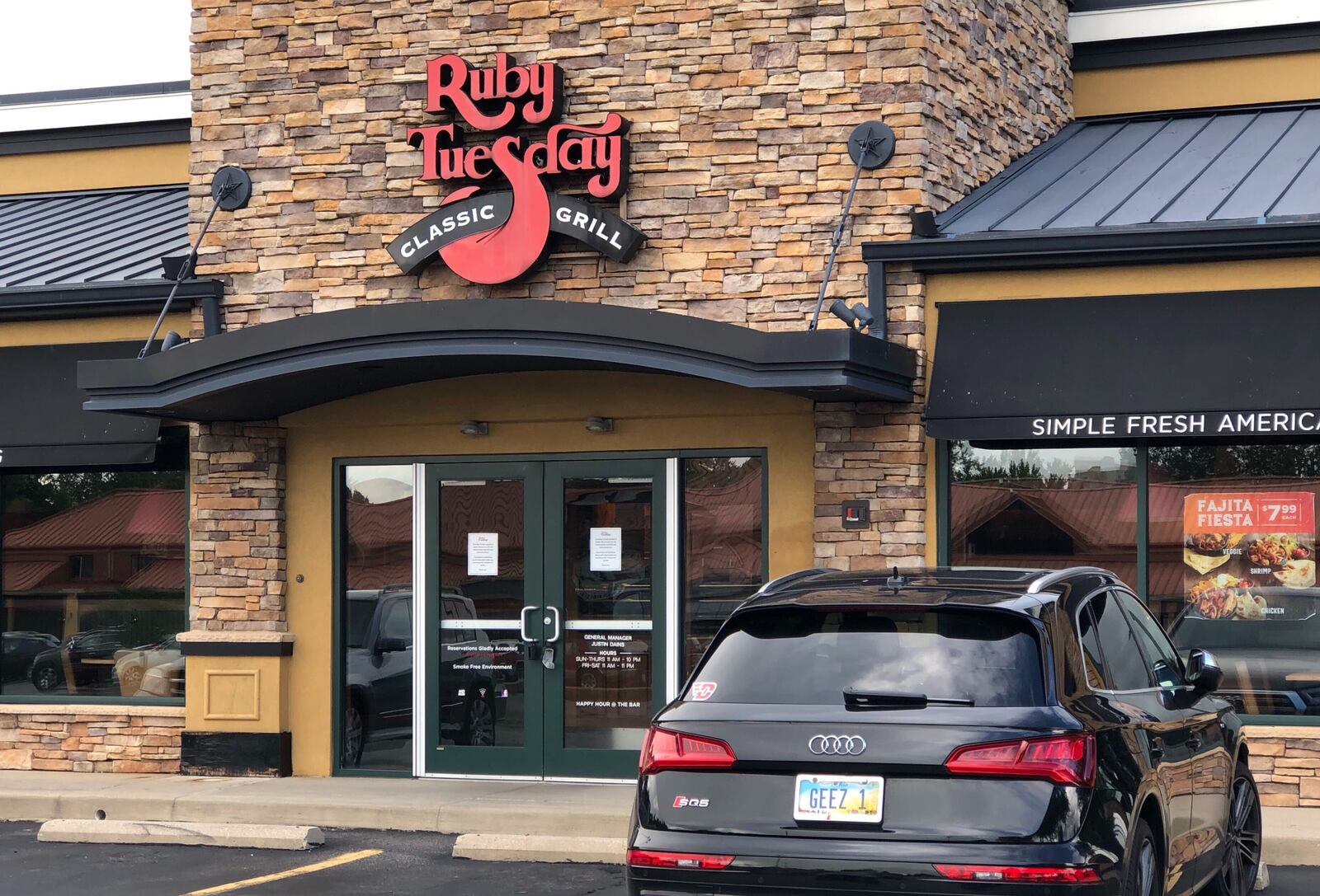 The Ruby Tuesday at 1780 W. Main St. in Troy, just west of I-75′s exit 74, closed its doors last week.