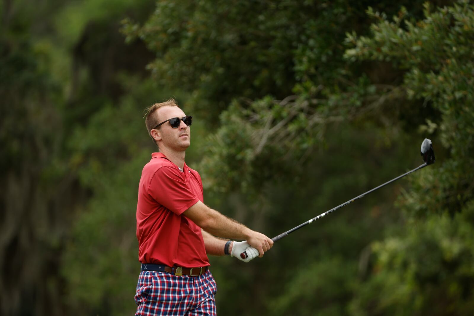 Bryce Haney watches his drive on hole 18 during the first round of the 2023 U.S. Amateur Four-Ball at Kiawah Island Club (Cassique) in Kiawah Island, S.C. on Saturday, May 20, 2023. (Chris Keane/USGA)