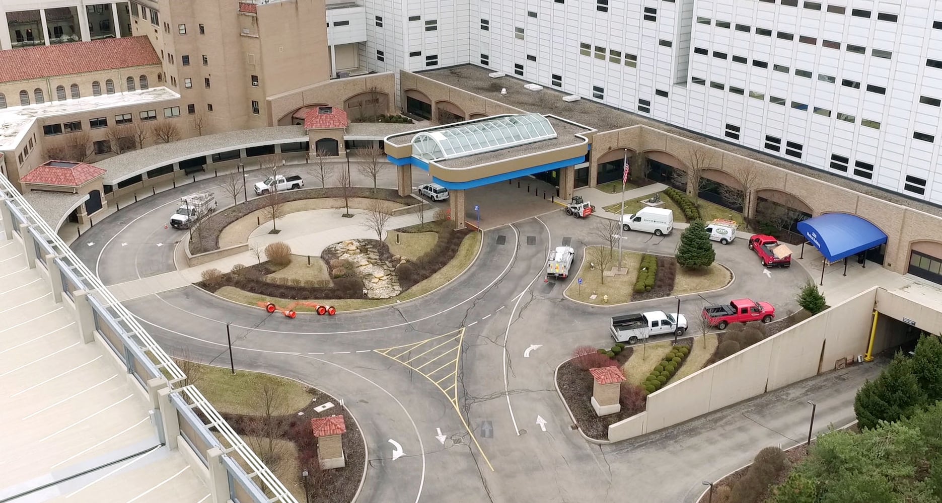 PHOTOS: Demolition of Good Samaritan Hospital continues