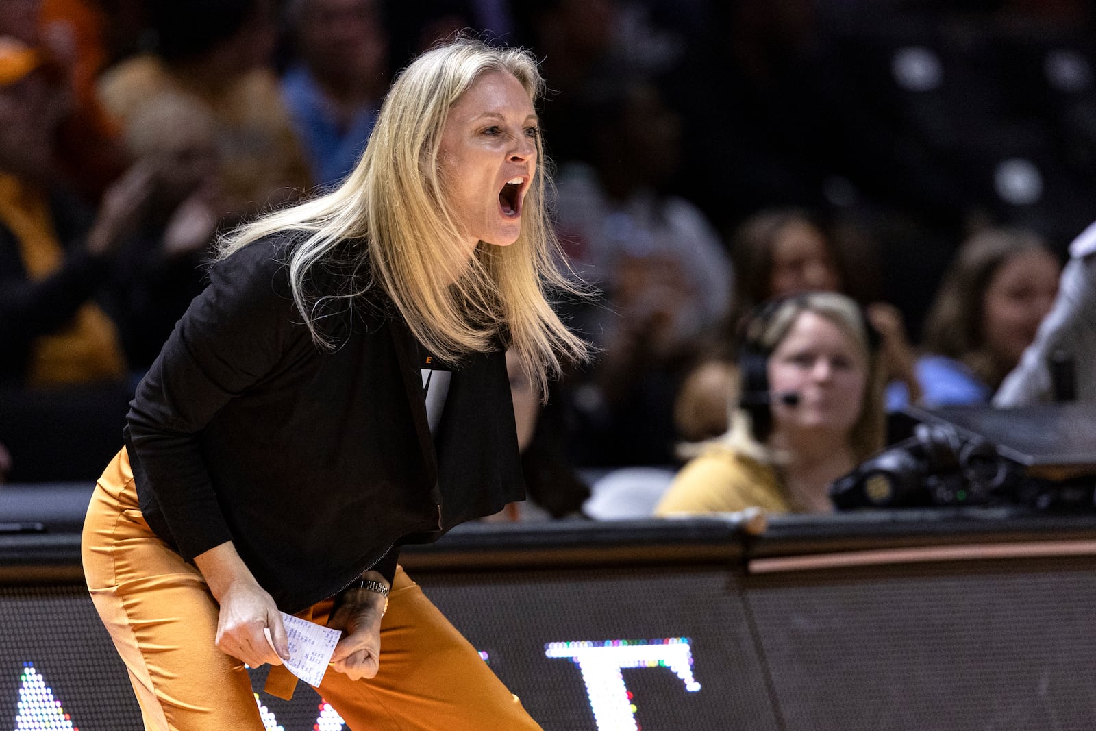 Tennessee head coach Kellie Harper yells to a players during the first half of an NCAA college basketball game against South Carolina, Thursday, Feb. 15, 2024, in Knoxville, Tenn. (AP Photo/Wade Payne)