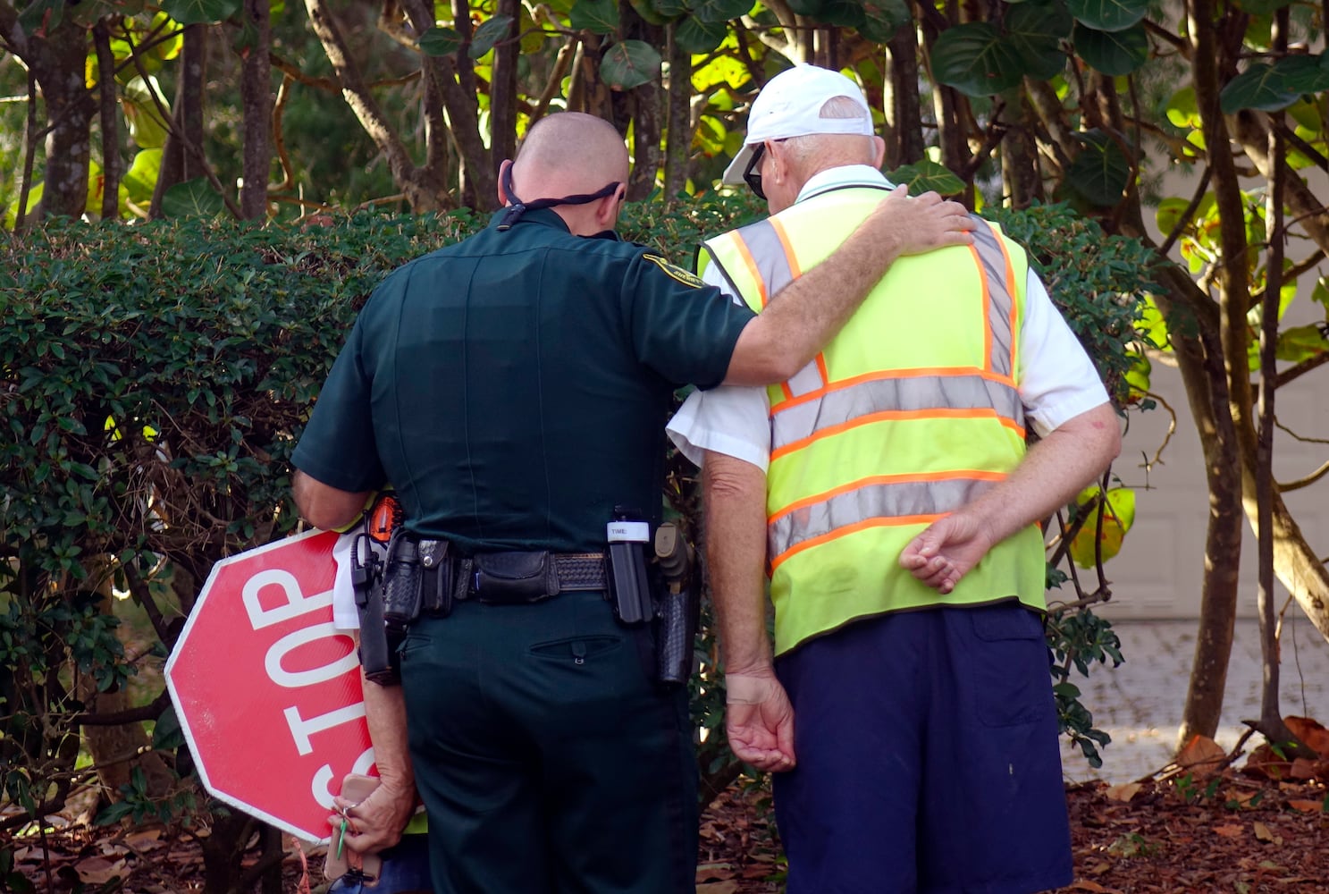 Photos: Nation mourns after Florida school shooting