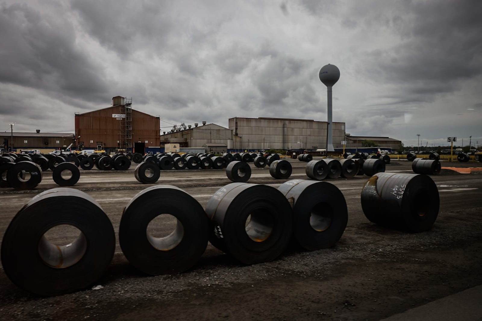 Cleveland Cliffs Metal Works produces roll metal for products consumers use everyday like vehicles and appliances. JIM NOELKER/STAFF