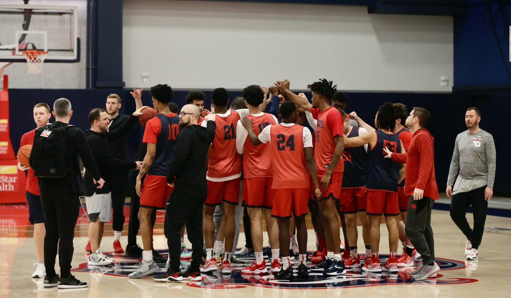 Dayton Flyers practice in Washington