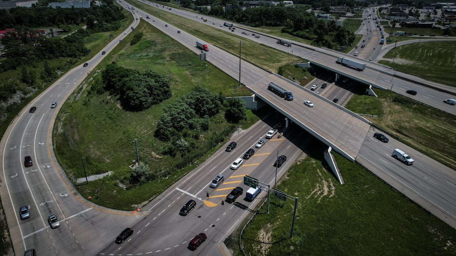 Interstate 75 runs over the top of Ohio 73 in Warren County.  In recent years, Ohio State Patrol troopers have cited thousands of motorist for driving at least 100 mph. JIM NOELKER/STAFF