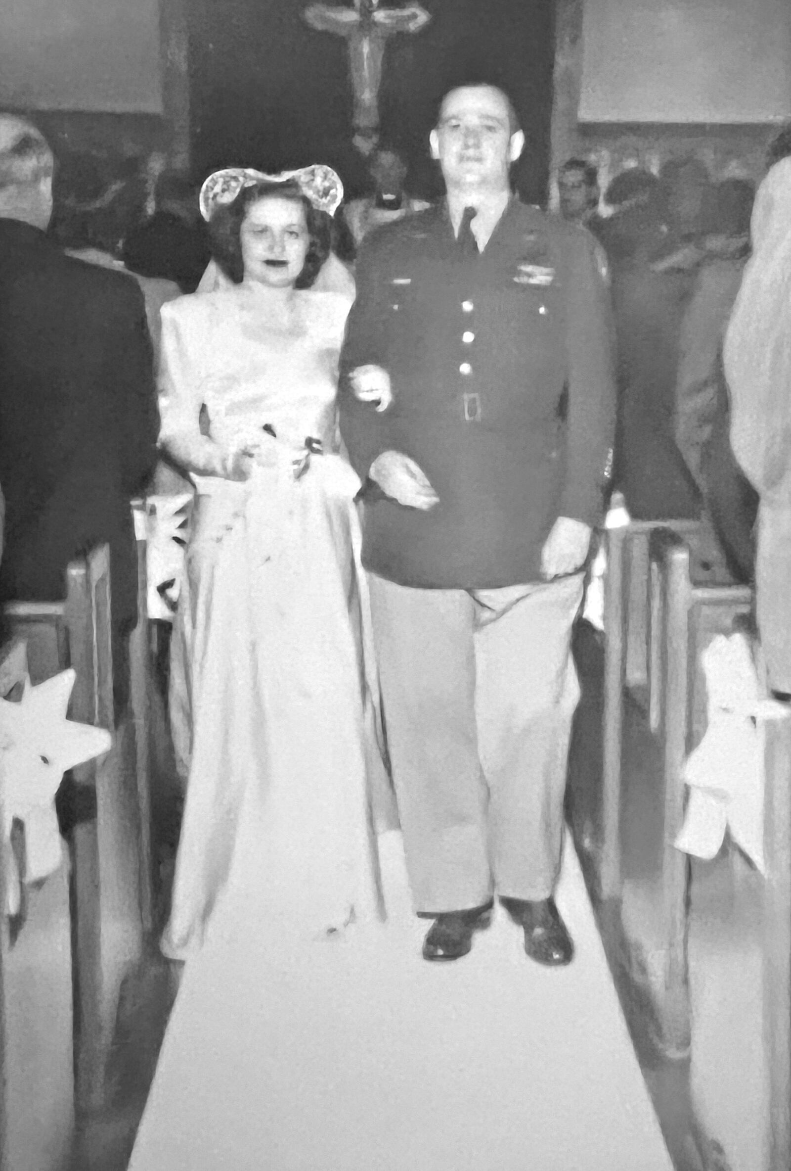 Connie (L) and David Klarer on their wedding day, Jan. 6, 1946. CONTRIBUTED