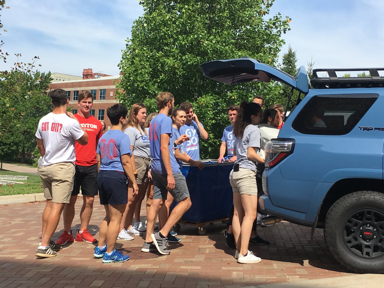 PHOTOS: More than 2K freshmen arrive at UD