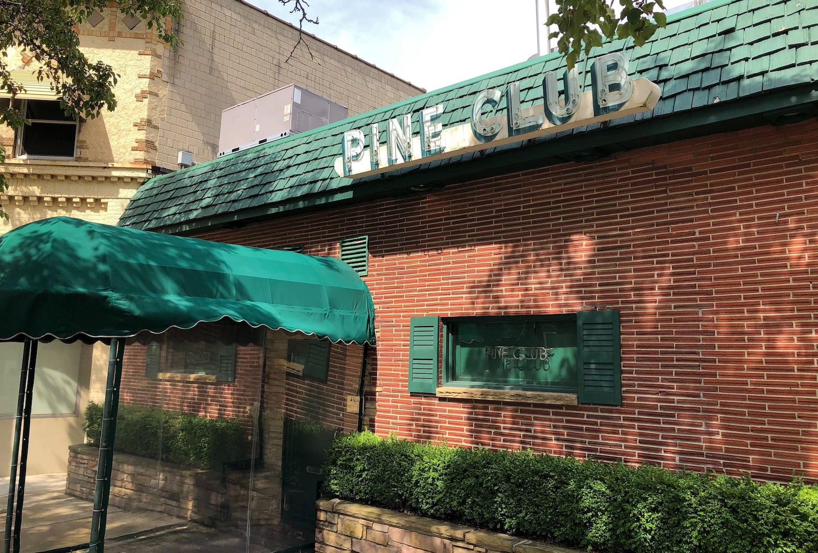 The Pine Club — the iconic Dayton steakhouse that has kept its cozy dining room shuttered for months during the coronavirus pandemic even as other local fine-dining restaurants have reopened — has revealed its reopening plans, which include reduced seating capacity and distancing for dine-in service as well as expanded carryout service.