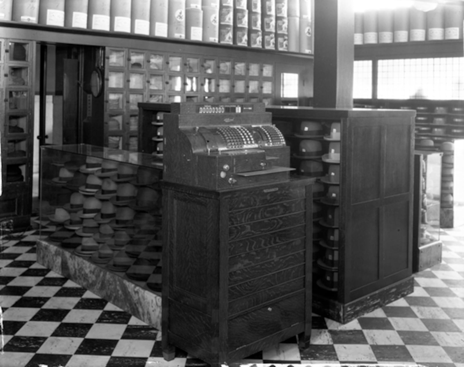 Class 2000 Installation of NCR cash register inside the Hamiel Hat Co. in downtown Dayton, June 24, 1924. From the collections of Dayton History.