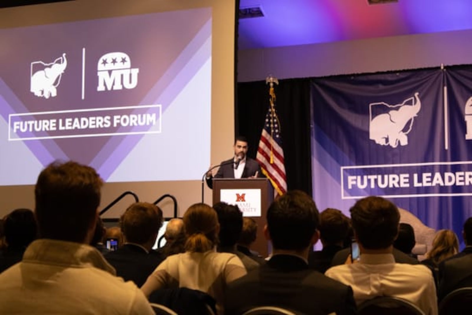 Ben Shapiro, a conservative political commentator, addressed the crowd at the Future Leaders Forum during a reception after his flight was delayed by Hurricane Milton. AUSTIN SMITH/OXFORD FREE PRESS