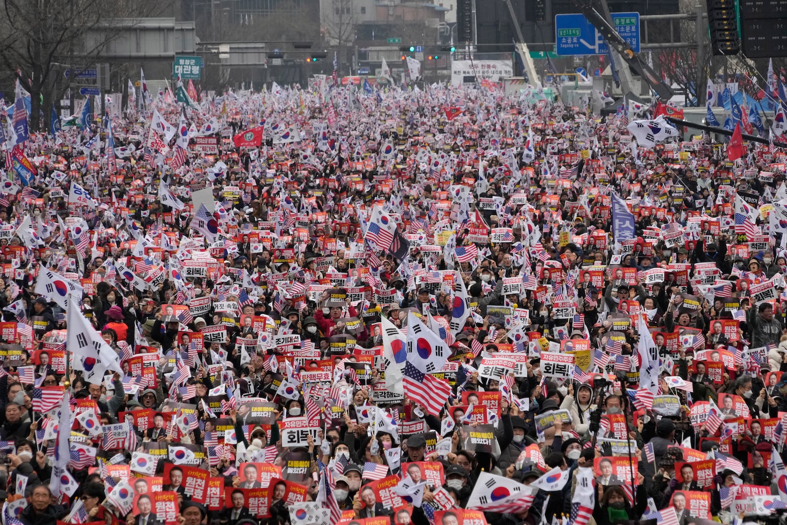 FILE - Supporters of impeached South Korean President Yoon Suk Yeol stage a rally to oppose his impeachment in Seoul, South Korea, on March 1, 2025. (AP Photo/Ahn Young-joon, File)