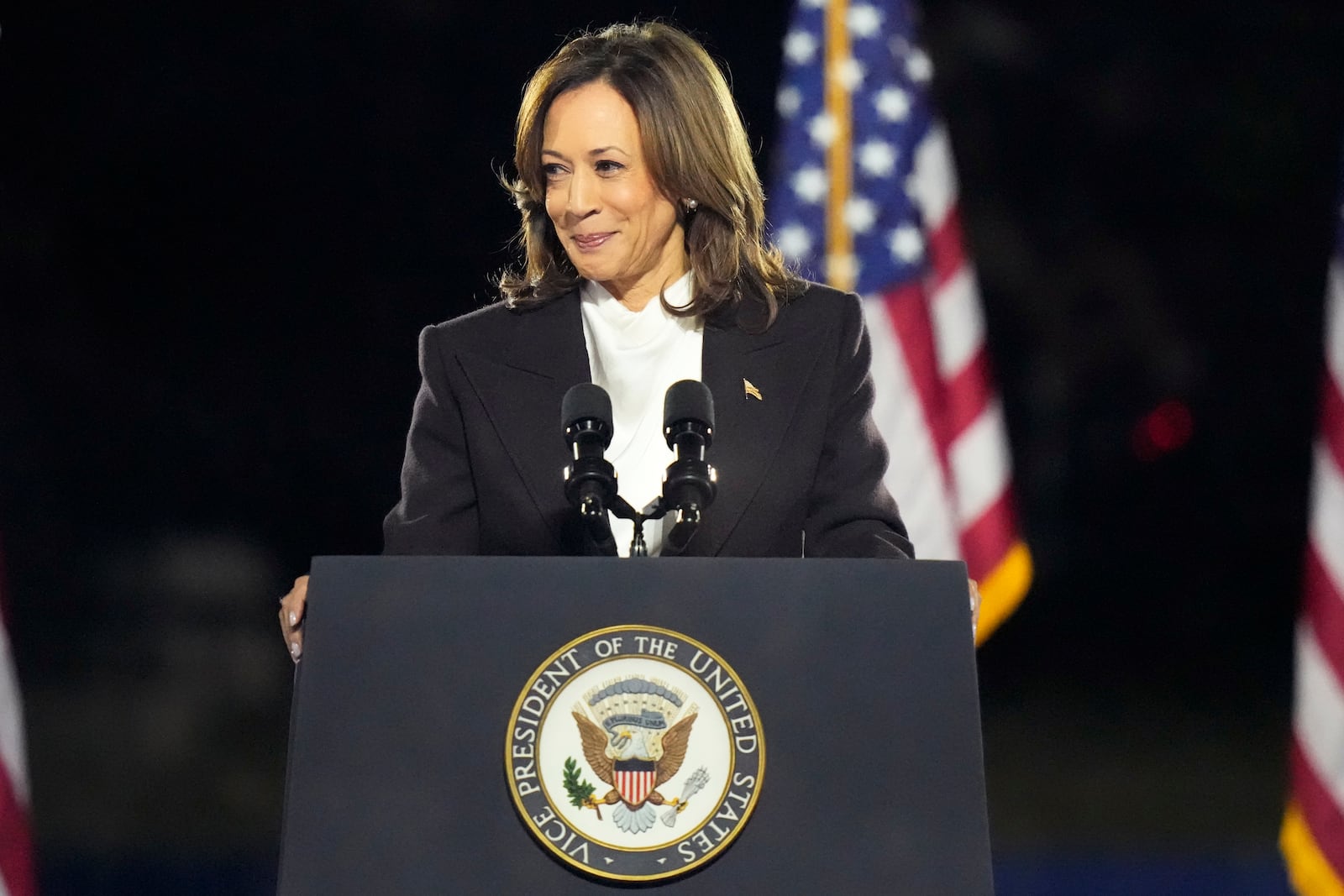 Democratic presidential nominee Vice President Kamala Harris delivers remarks during a campaign event at the Ellipse near the White House in Washington, Tuesday, Oct. 29, 2024. (AP Photo/Stephanie Scarbrough)