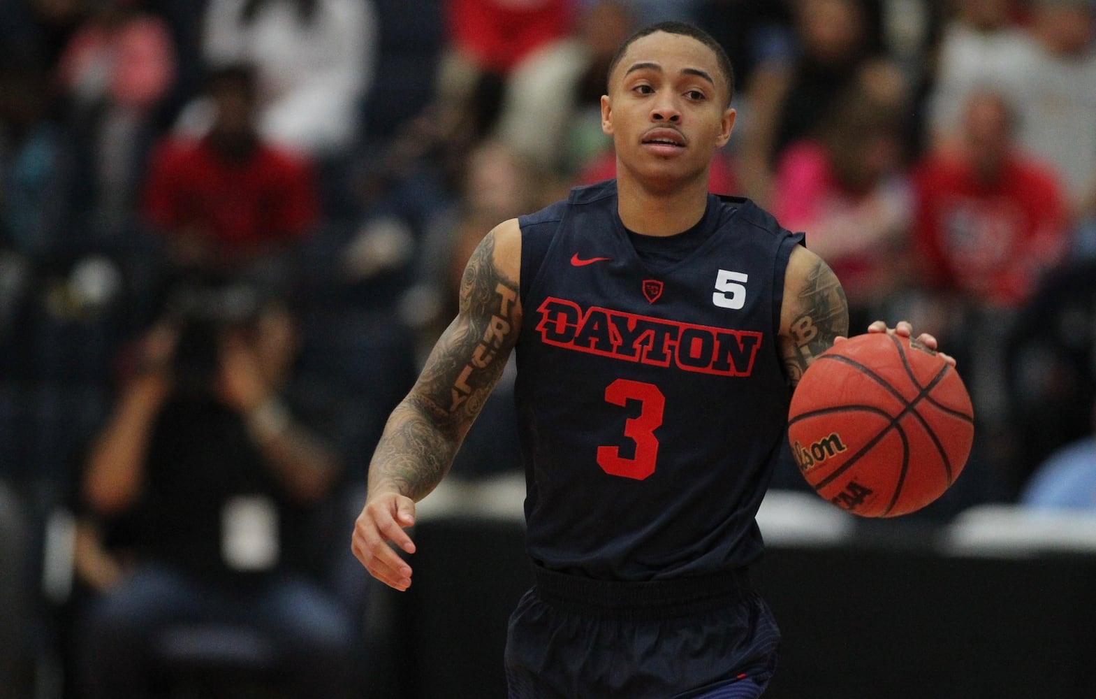 Dayton Flyers beat Portland in Wooden Legacy