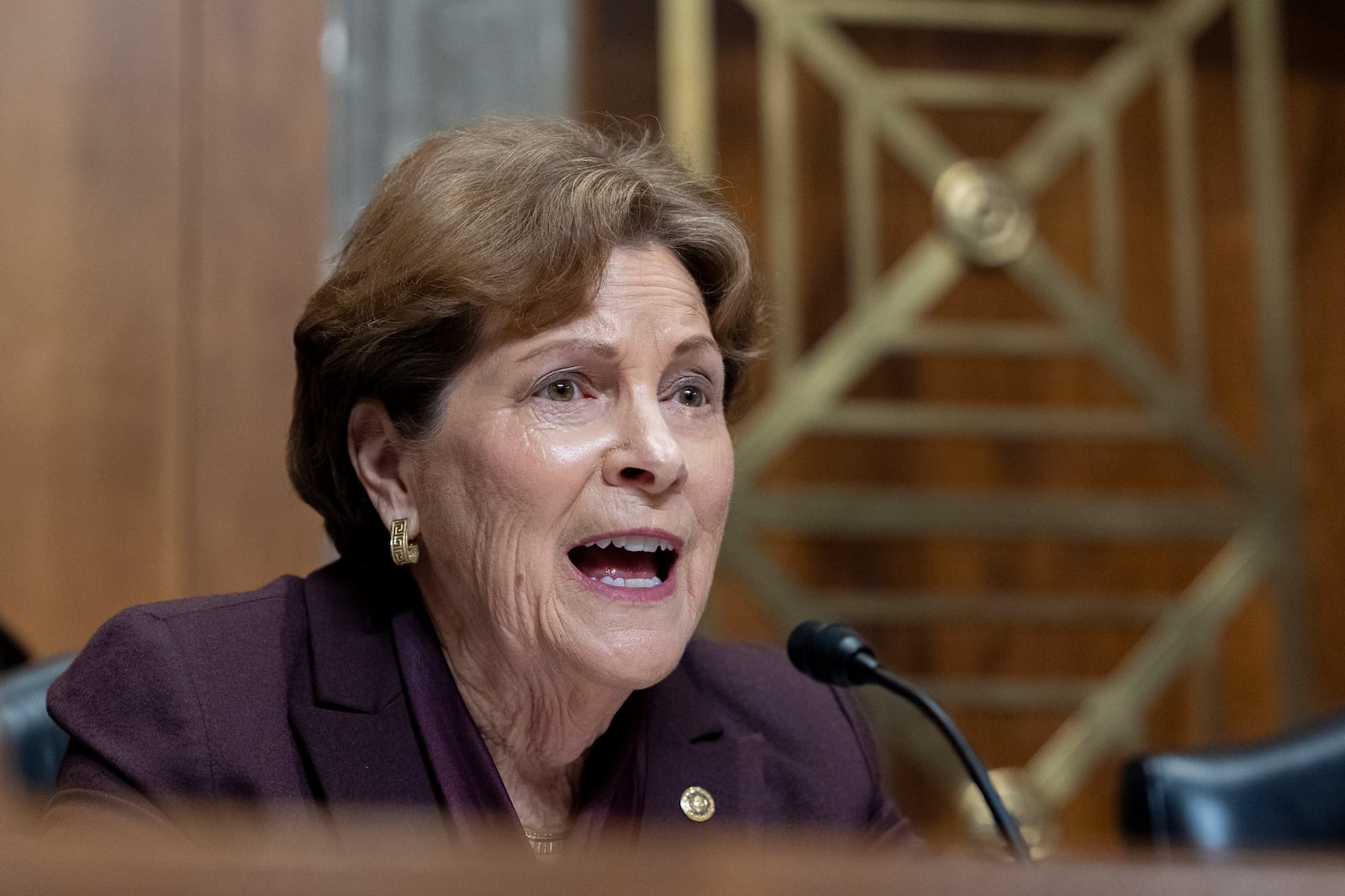 Ranking Members Sen. Jeanne Shaheen, D-N.H., questions Sen. Marco Rubio, R-Fla., President-elect Donald Trump's choice to be Secretary of State, appears before the Senate Foreign Relations Committee for his confirmation hearing, at the Capitol in Washington, Wednesday, Jan. 15, 2025. (AP Photo/Alex Brandon)