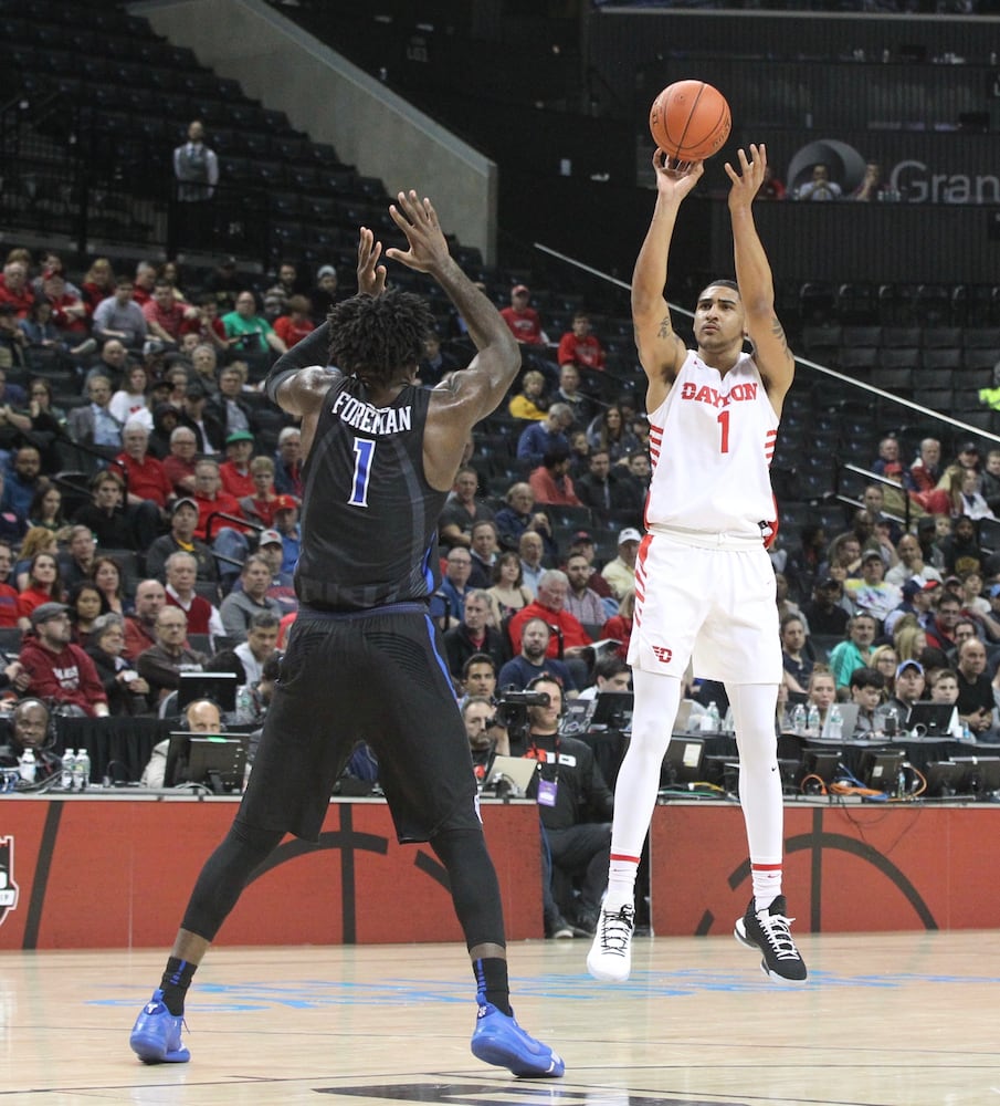 Twenty photos: Dayton vs. Saint Louis