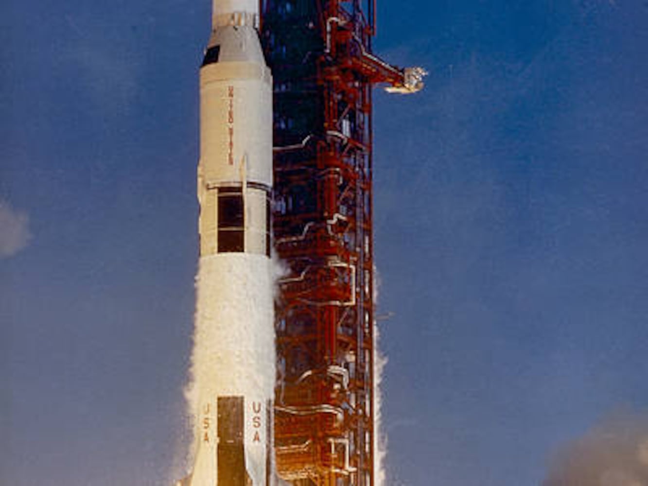 PHOTOS: A look back at the Apollo 11 mission