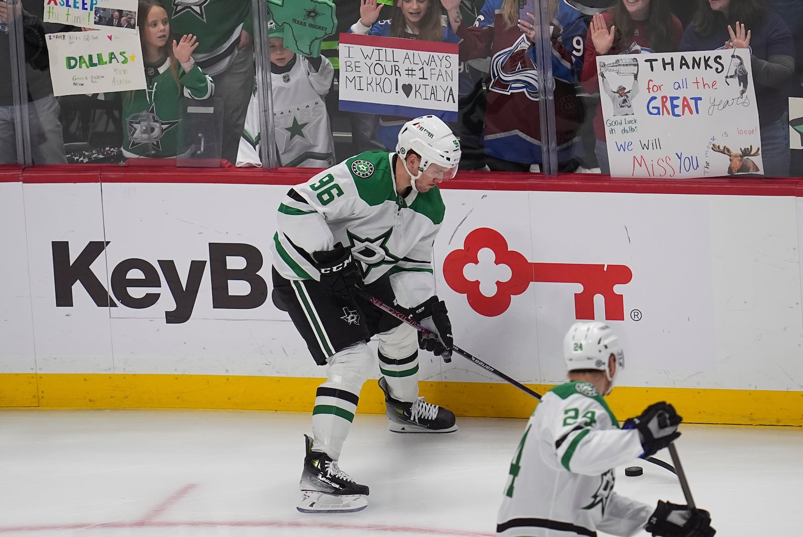 Dallas Stars right wing Mikko Rantanen warms up before an NHL hockey game against his former team, the Colorado Avalanche, Sunday, March 16, 2025, in Denver. (AP Photo/David Zalubowski)