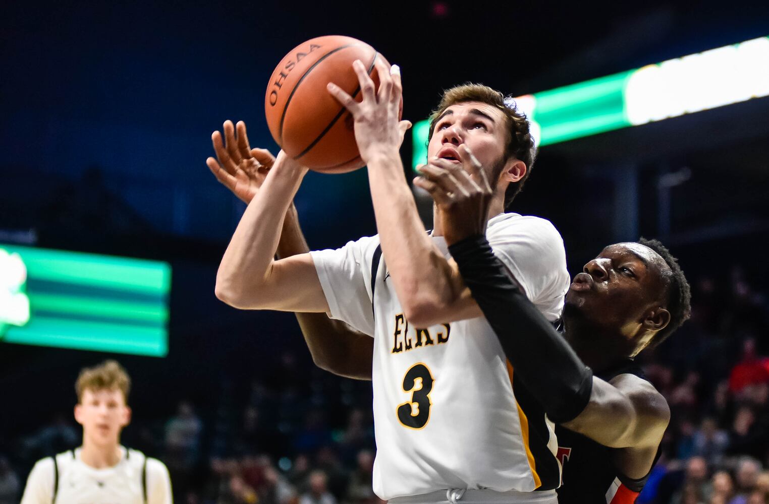 Centerville beats Lakota West in D1 boys district basketball final