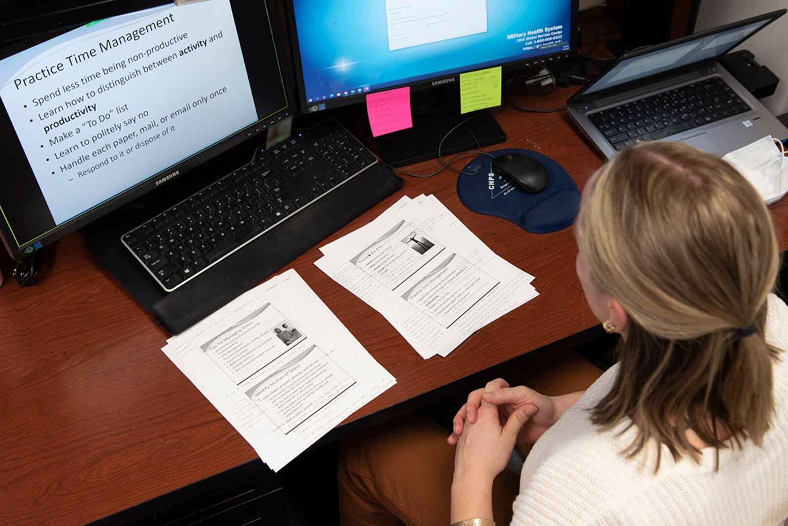 A civilian health specialist with the Civilian Health Promotion Services office conducts a virtual time management class inside her office at Wright-Patterson Air Force Base Jan. 24. The office provides various online and in-person classes on a variety of topics, in addition to free annual wellness screenings and a body composition analysis. U.S. AIR FORCE PHOTO/WESLEY FARNSWORTH