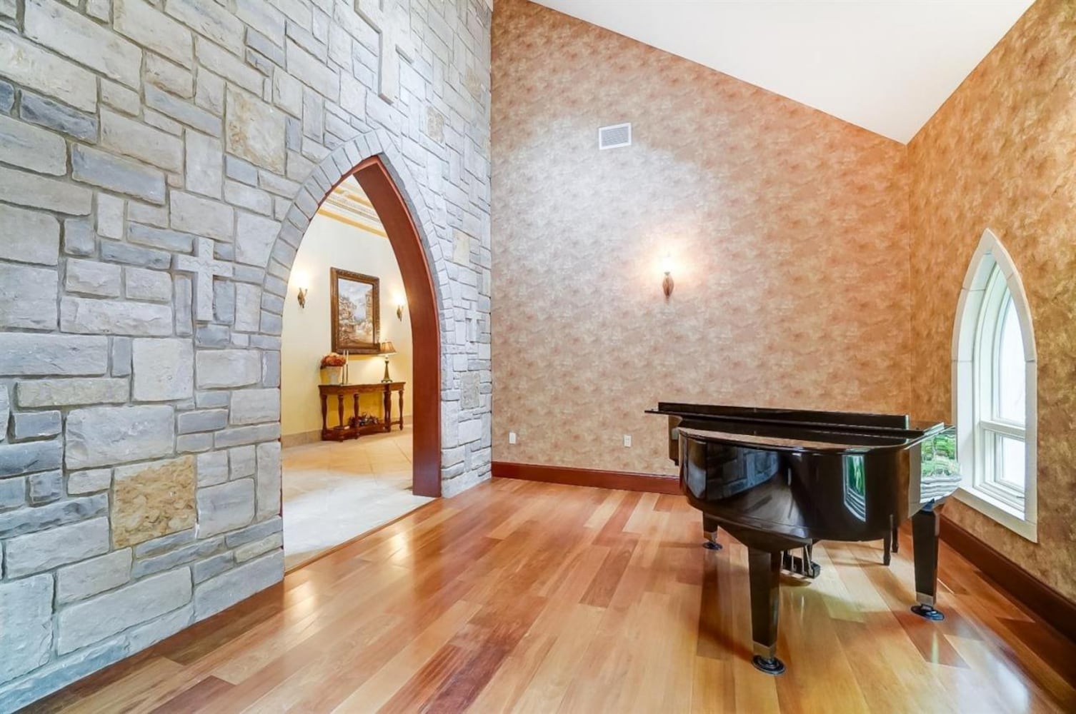 PHOTOS: Amazing luxury home listed for $1.99M near Centerville