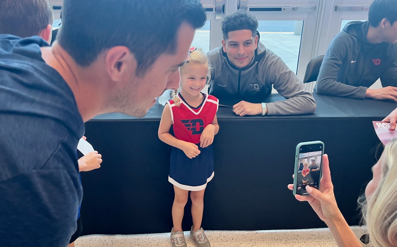 Dayton Flyers autograph session