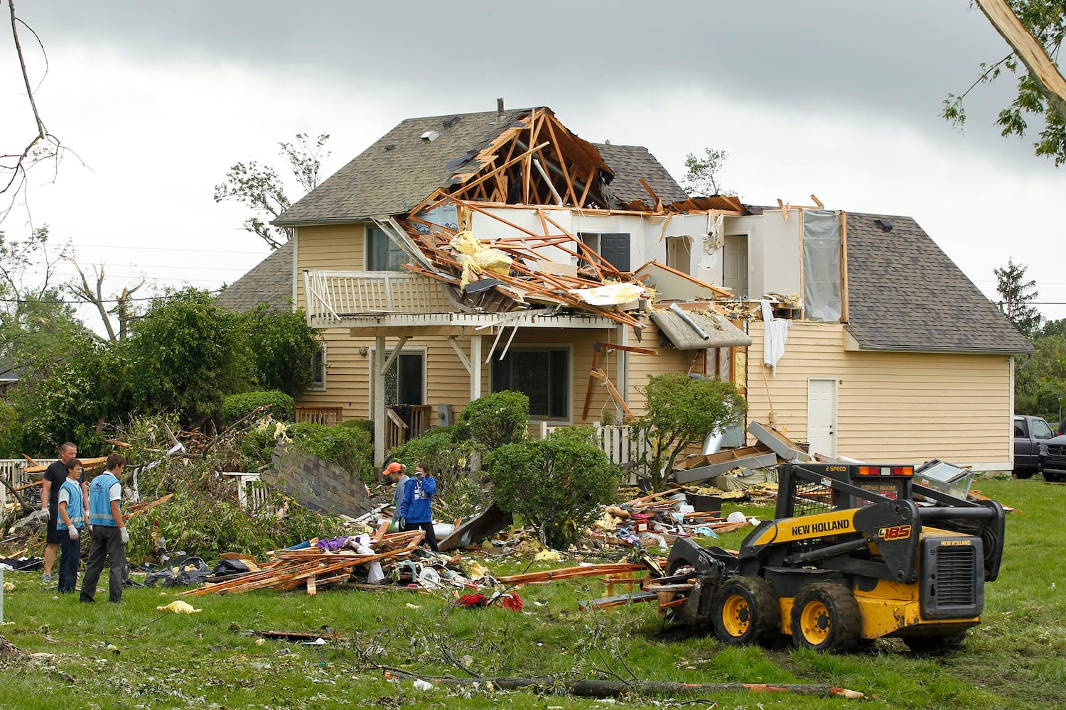 PHOTOS: Tornado cleanup begins in Beavercreek, Trotwood