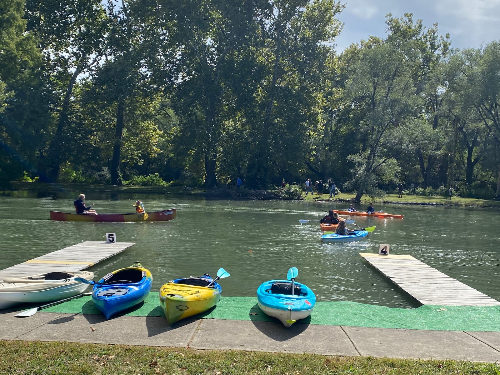 People try kayaking at Eastwood MetroPark on Saturday, Oct. 1 during the Wagner Subaru Outdoor Experience. Eileen McClory / Staff