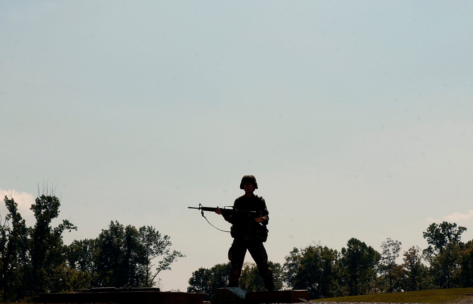 FILE - A soldier stands on the firing range at the U.S. army base in Fort Knox, Kentucky, Sept. 15, 2004. (AP Photo/Ed Reinke, File)