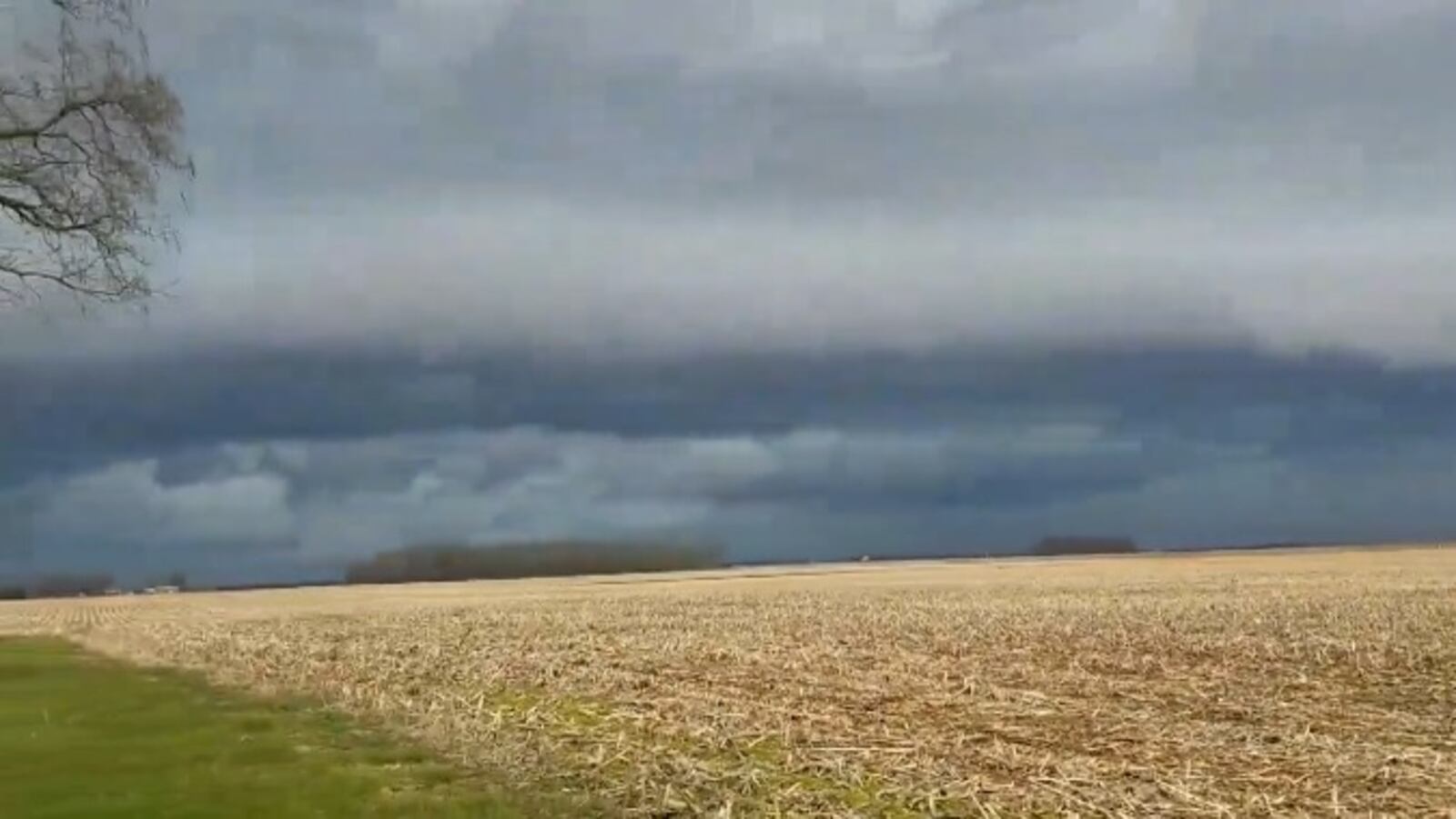 This is an arcus cloud, or shelf cloud, seen over Celina, Ohio this week, May 2018. CONTRIBUTED PHOTO