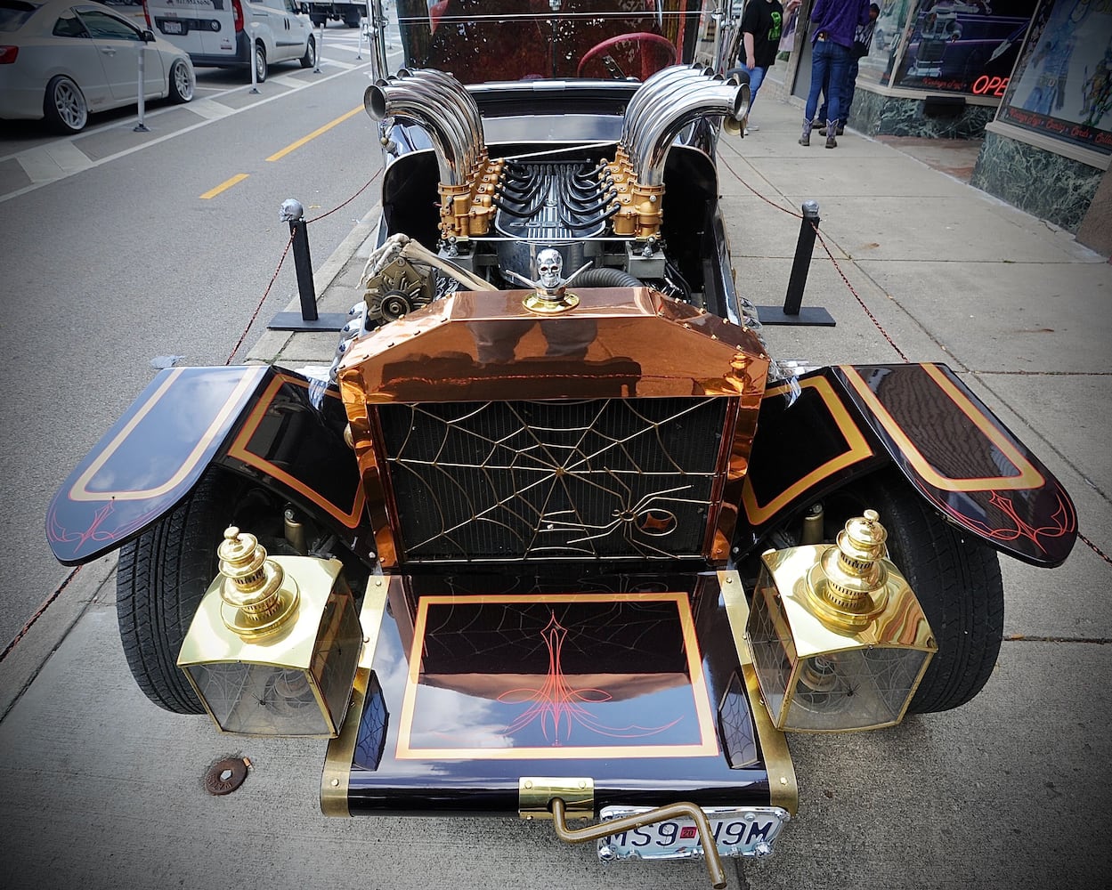 Butch Patrick, 'Munster' mobile in Xenia