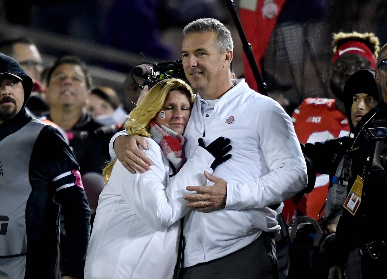 PASADENA, CA - JANUARY 01:  Ohio State Buckeyes head coach Urban Meyer and wife Shelley Meyer look on from the sideline as time expires in the Rose Bowl Game presented by Northwestern Mutual at the Rose Bowl on January 1, 2019 in Pasadena, California.  (Photo by Kevork Djansezian/Getty Images)