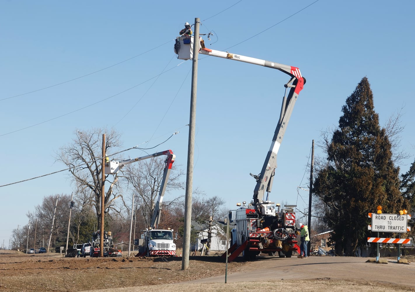 Ohio Edison Crews