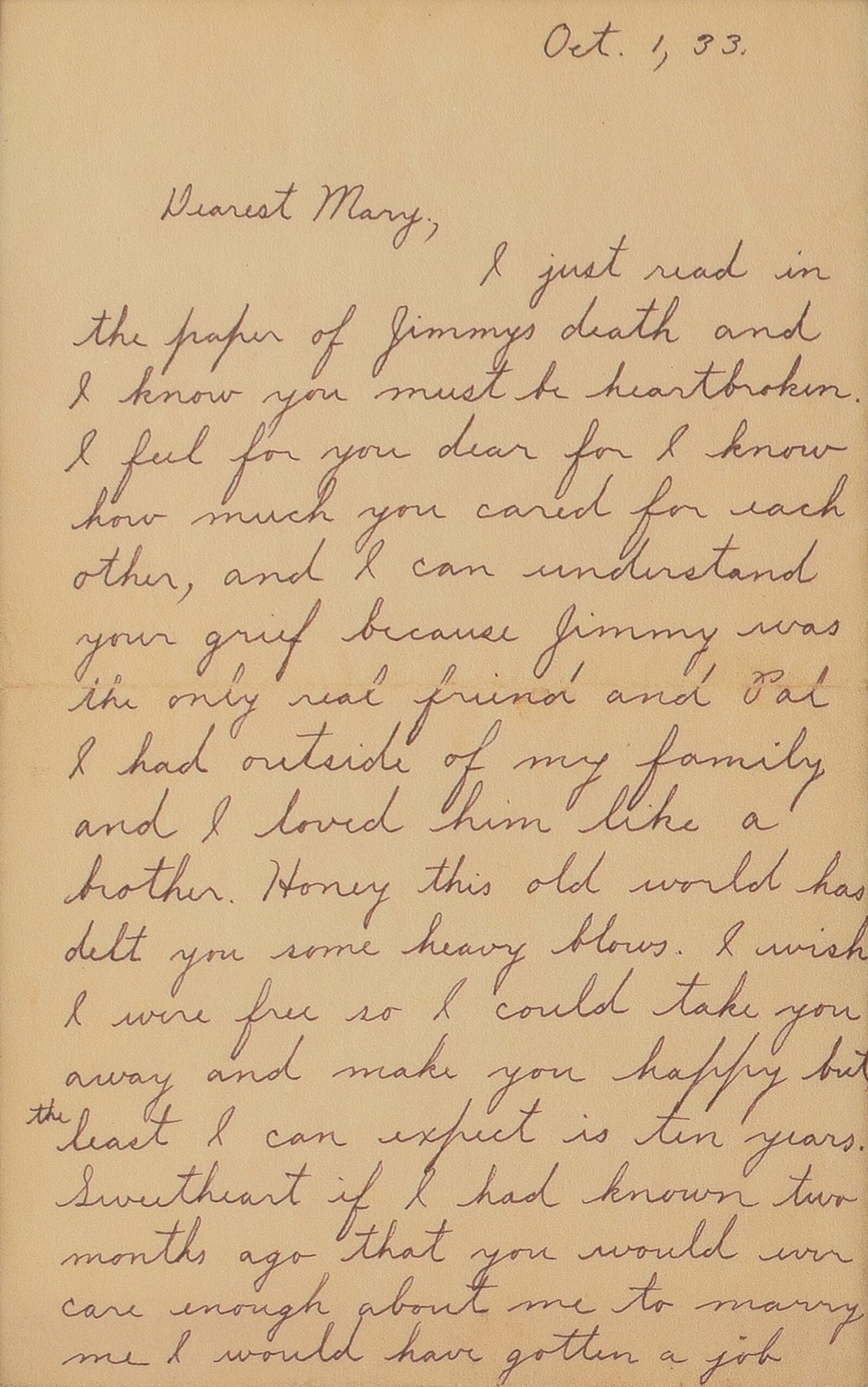 A letter written by the gangster John Dillinger to the Dayton woman he loved, Mary Longnacker is being auctioned off by RR Auction.