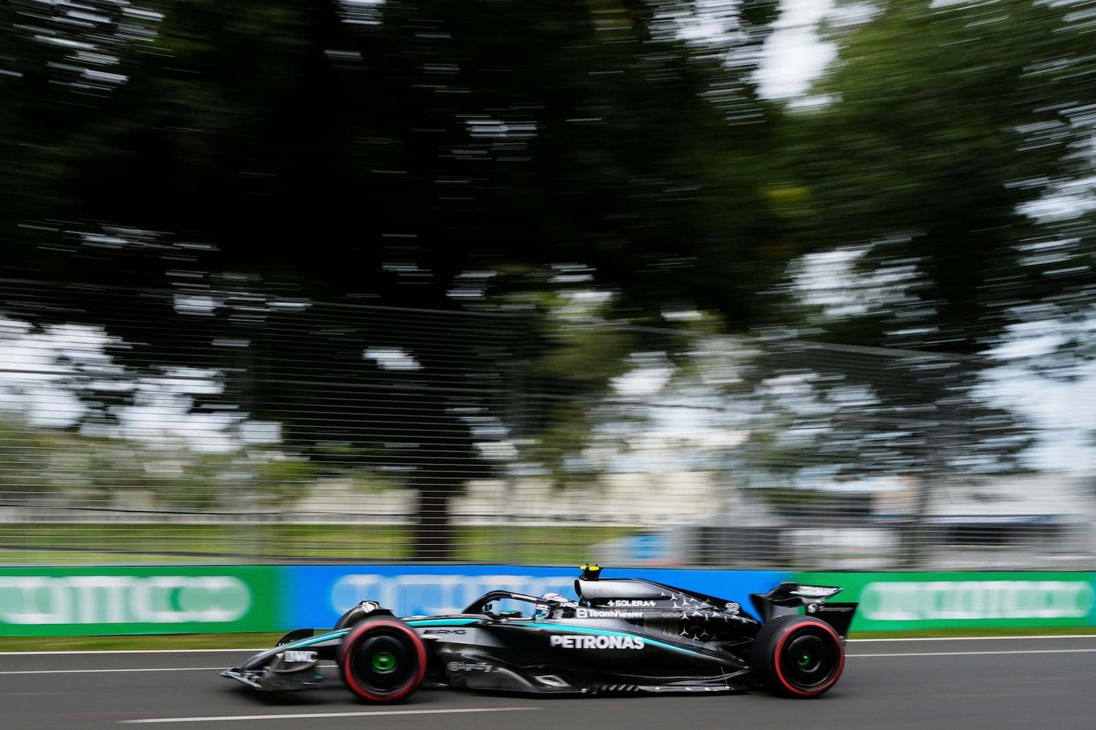 Mercedes driver Kimi Antonelli of Italy steers his car during the third practice session at the Australian Formula One Grand Prix at Albert Park, in Melbourne, Australia, Saturday, March 15, 2025. (AP Photo/Asanka Brendon Ratnayake)