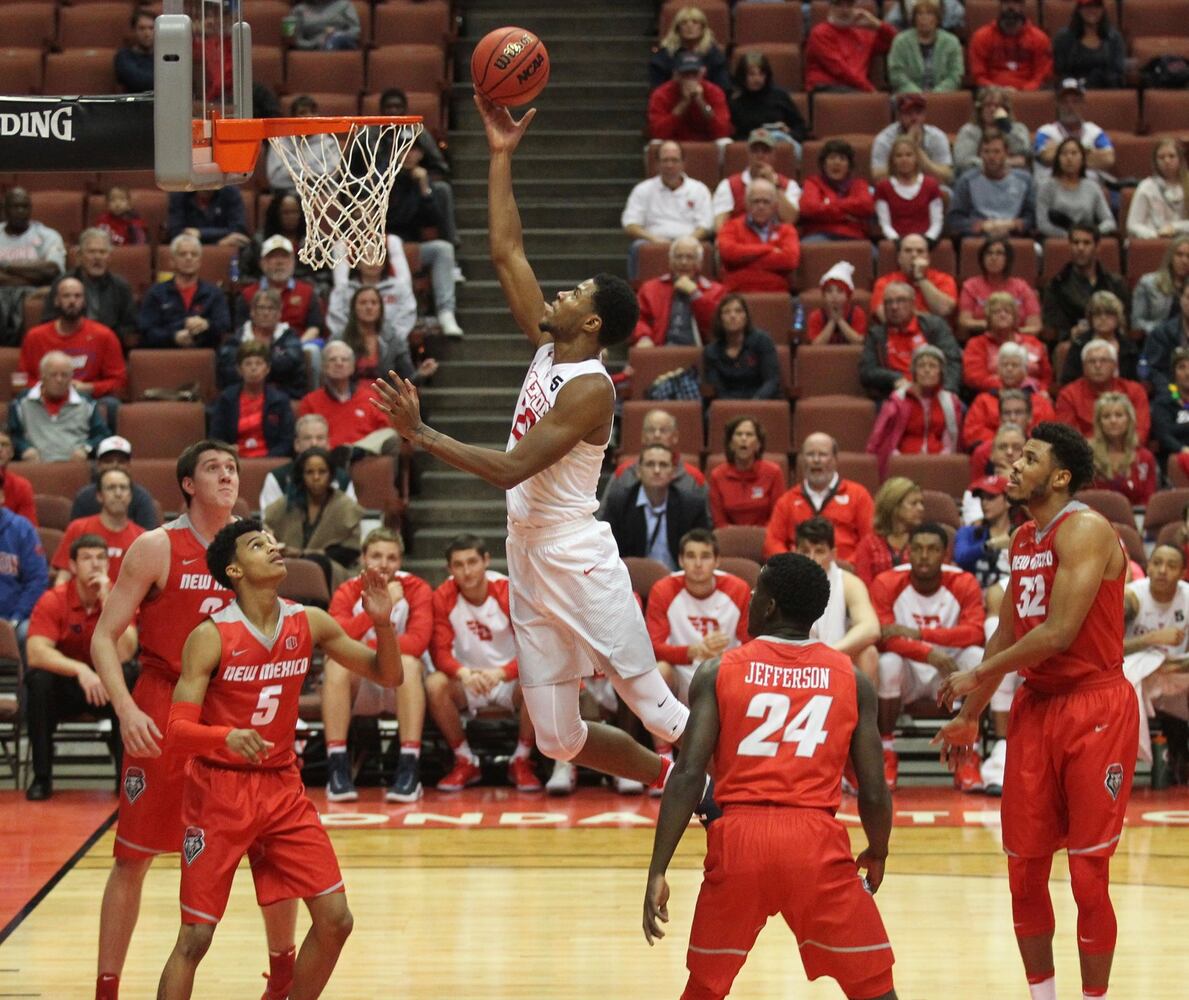 Sophomore class stepping up for Dayton Flyers