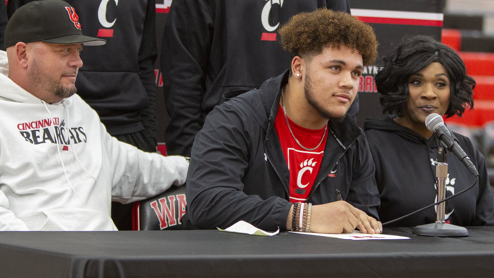 Wayne offensive lineman Evan Tengesdahl signed with Cincinnati on Wednesday's national signing day. CONTRIBUTED/Jeff Gilbert