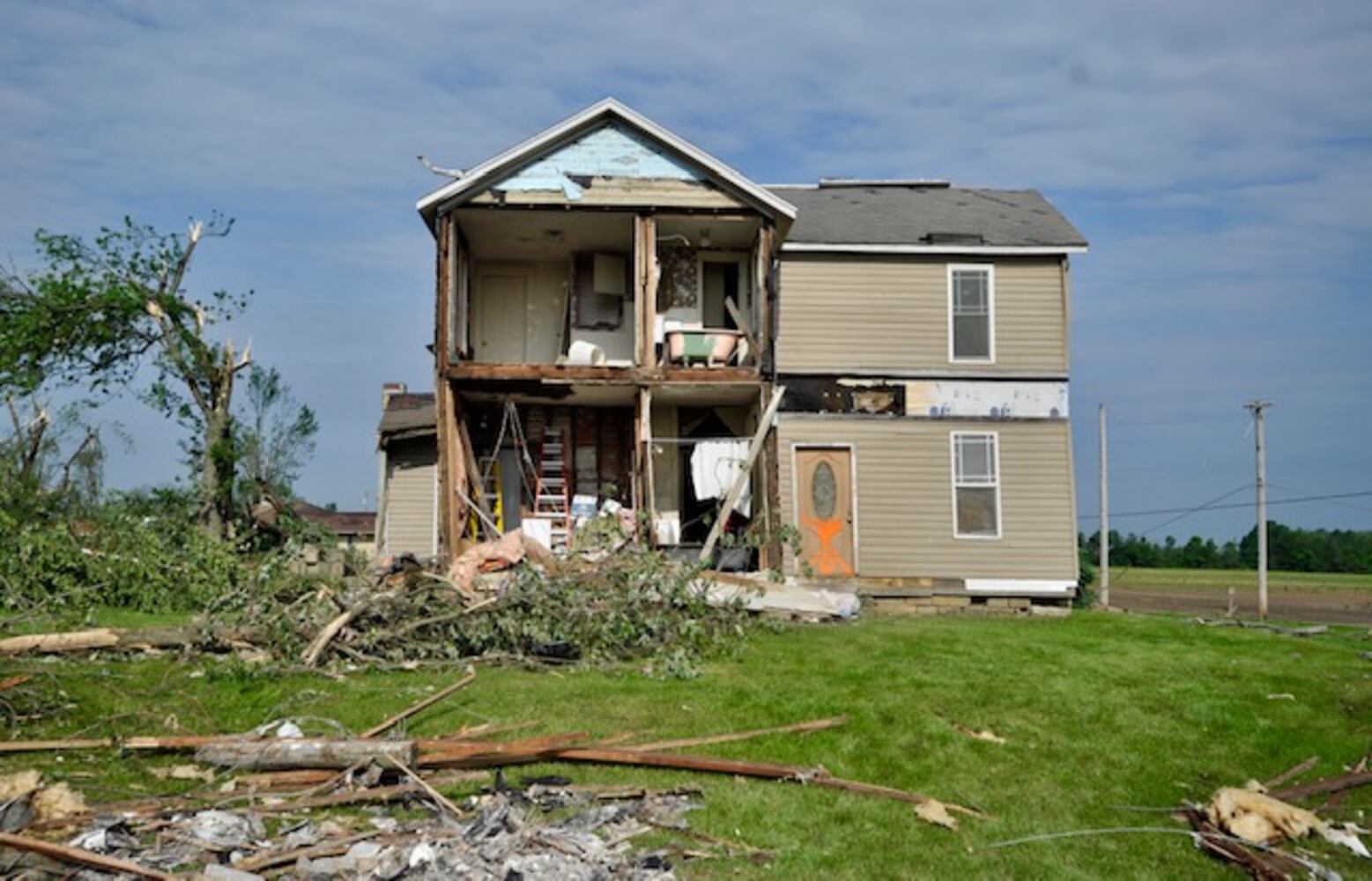 PHOTOS: Daylight reveals widespread damage from Monday storms